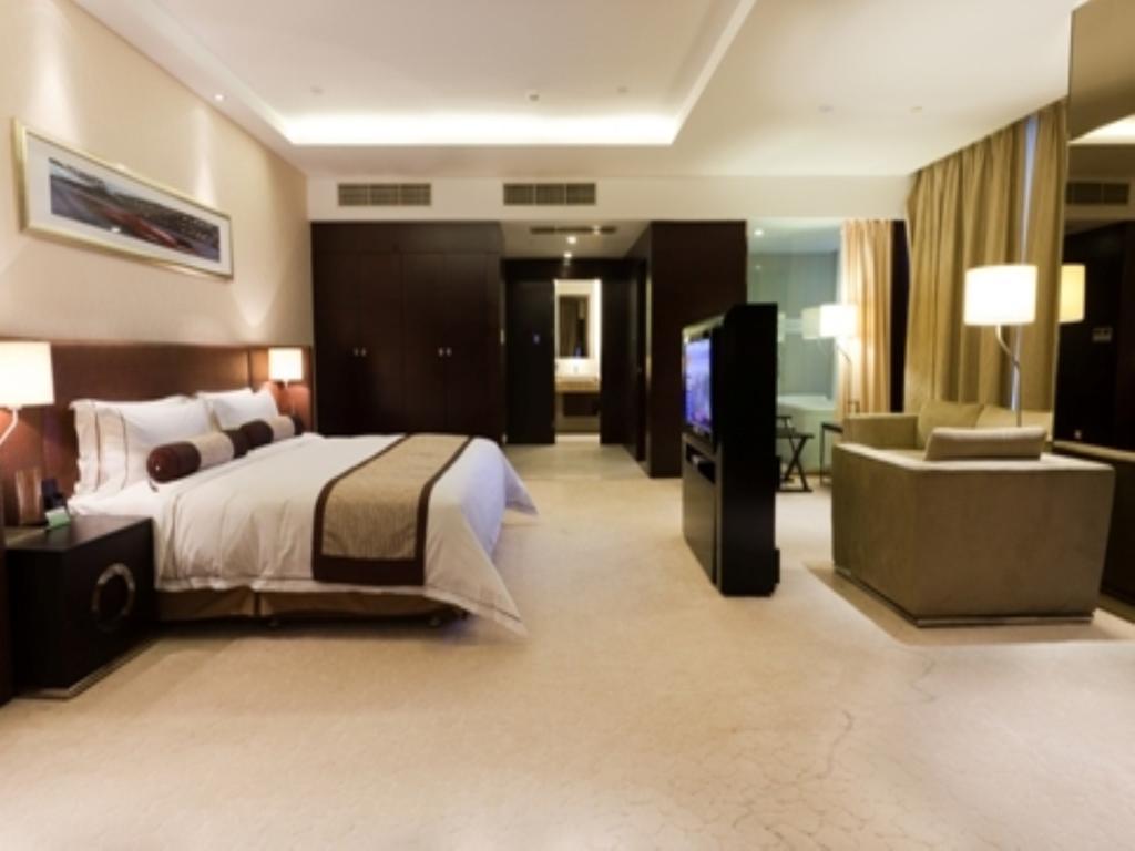 Jiazheng International Energy Hotel Huaqiao  Ngoại thất bức ảnh